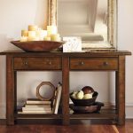 Entrance tables to brighten up your entryway in Pakistan.