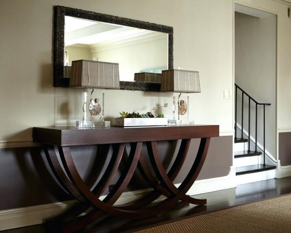 Affordable entrance tables to fit every style in Pakistan.